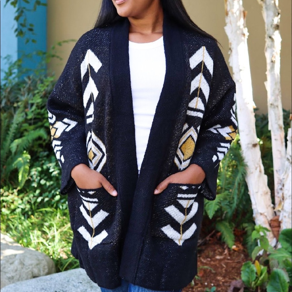 Nwot Doe And Rae Open Front Oversized Sweater Siz… - image 2